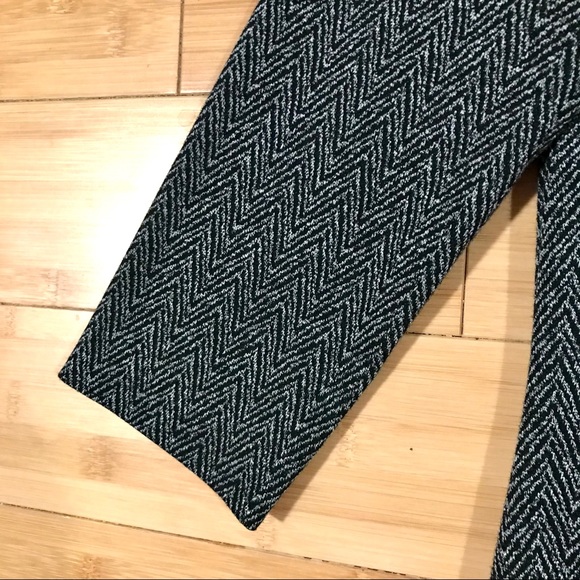 Tahari Zigzag Dress 3/4 Sleeve Size 4 - Picture 5 of 11